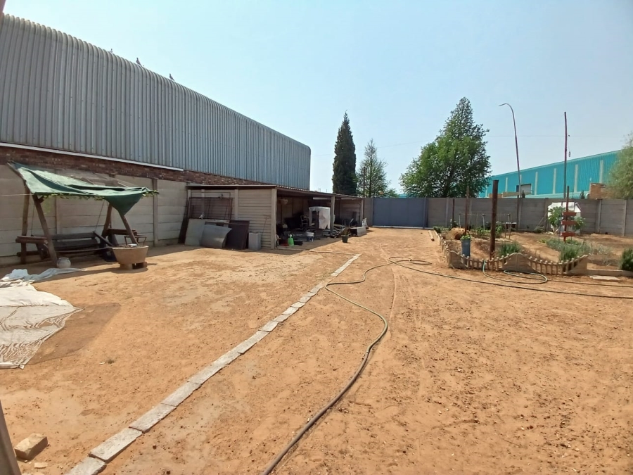 Commercial Property for Sale in Vaalpark Free State